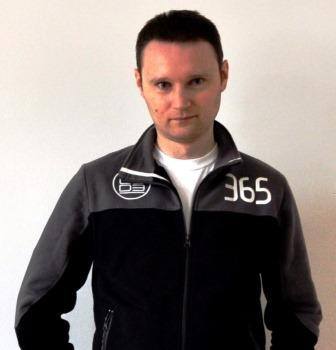 Ambasador Piotr Pochopień