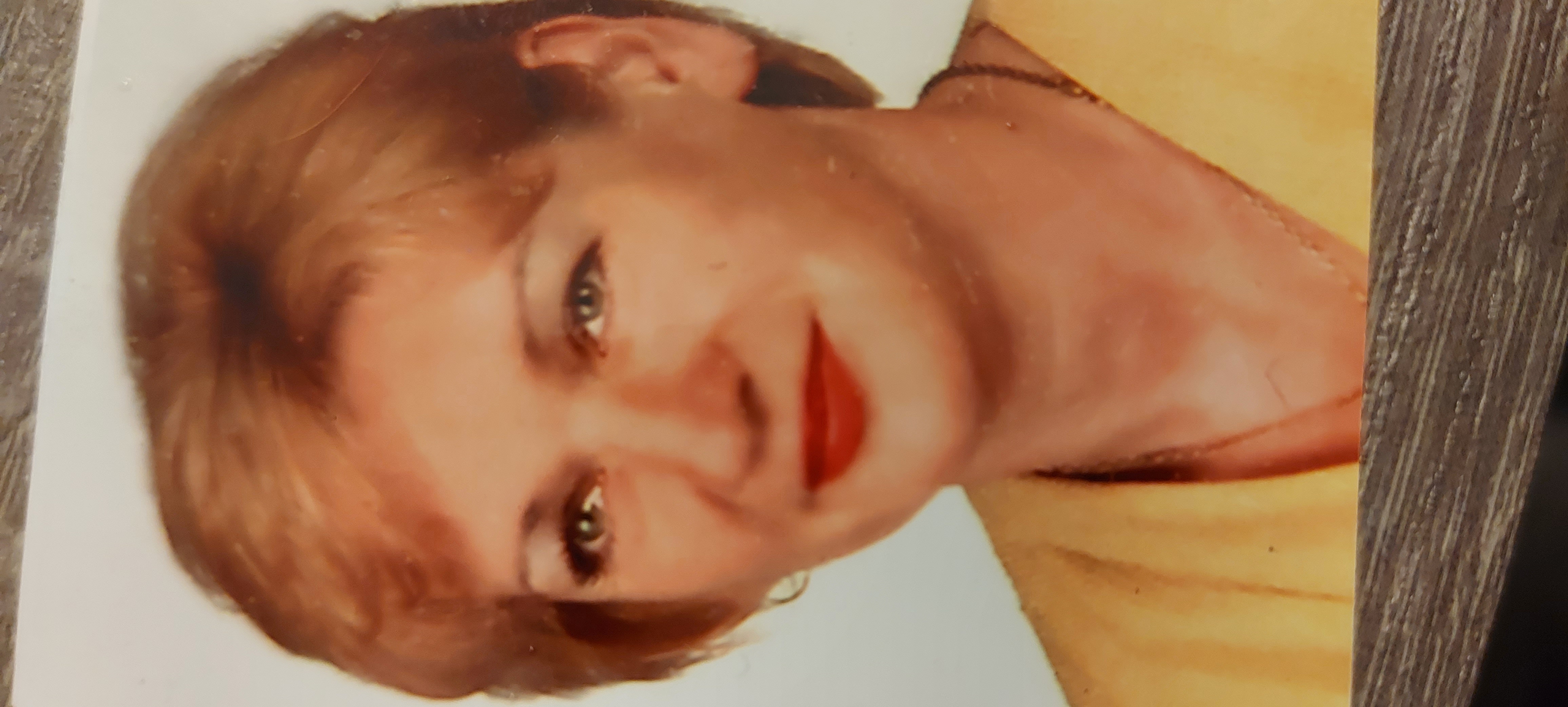 Ambasador Grażyna Sarnecka