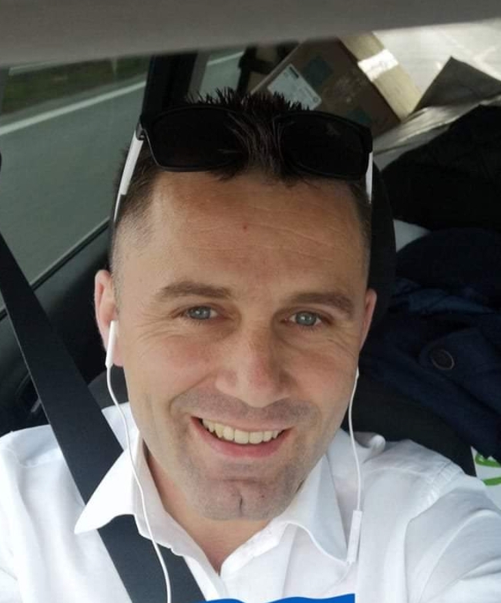 Ambasador Jacek Sikora