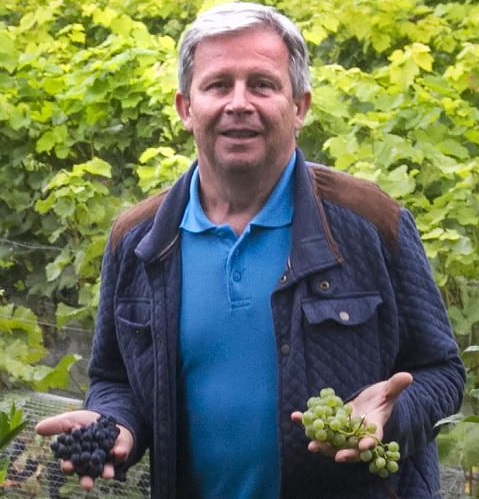 Ambasador Jerzy Stecki